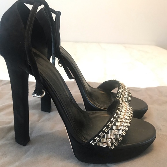 Alexander McQueen heels - Picture 1 of 2